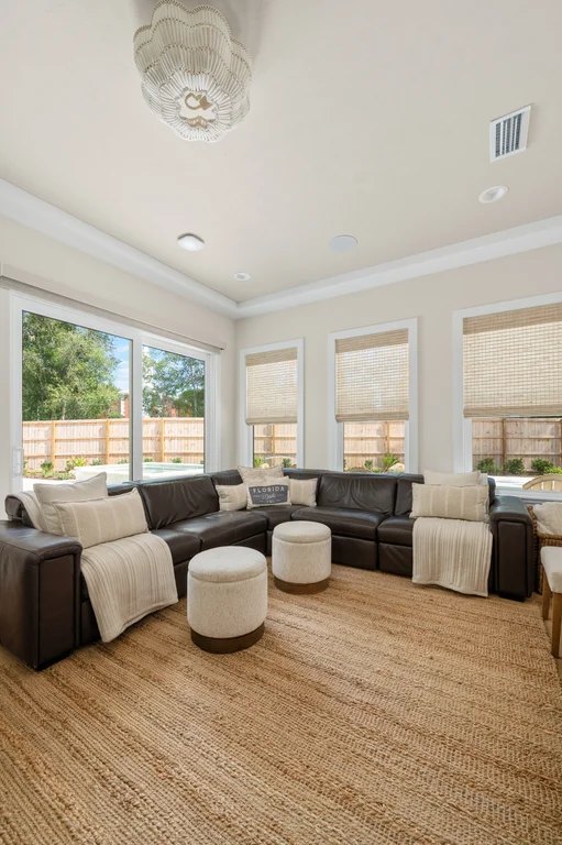 Oakmont — Hunter Douglas Provenance woven wood shades